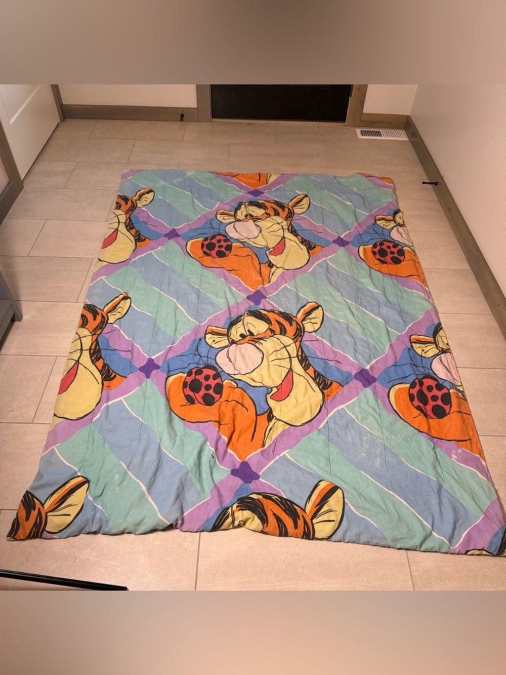 Vintage Winnie The Pooh Tigger Twin Comforter Bedding Great for a Project